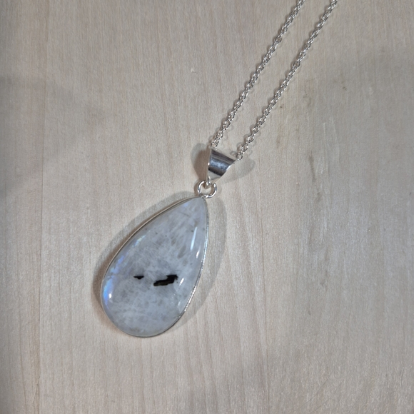 🩷🤍NEW🩷🤍 BEAUTIFUL!! S925 Sterling Silver ETHIOPIAN OPAL Pendant Necklace